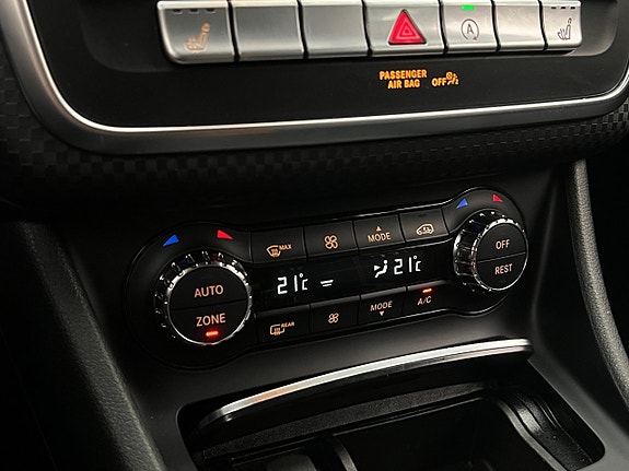 Mercedes-Benz A180 17 of 30