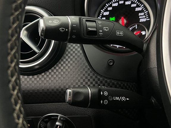 Mercedes-Benz A180 26 of 30