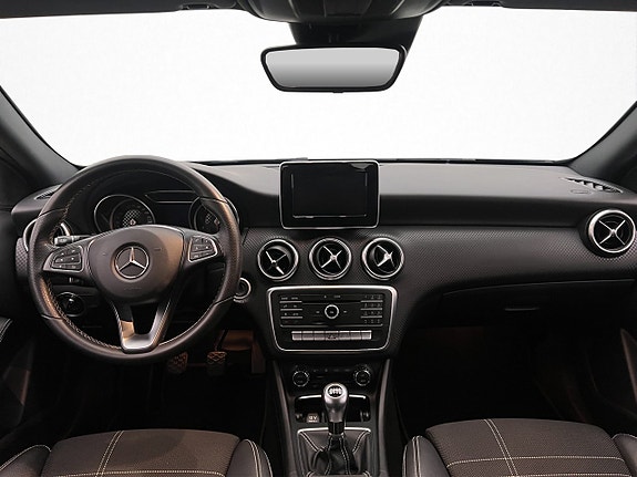 Mercedes-Benz A180 12 of 30