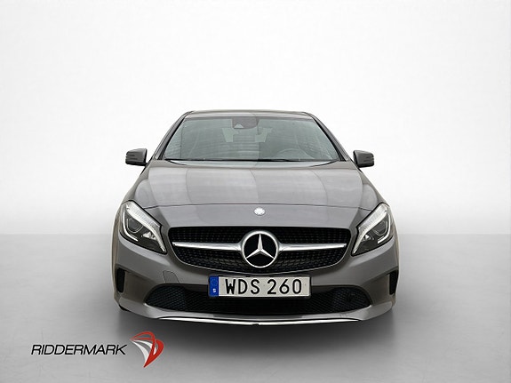 Mercedes-Benz A180 2 of 30