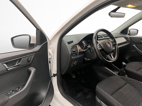 Skoda Fabia 10 of 26