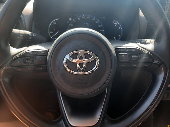 Toyota Yaris Cross 10 of 12