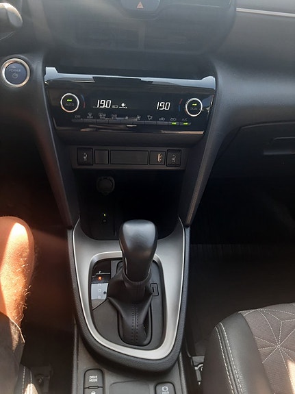 Toyota Yaris Cross 9 of 12