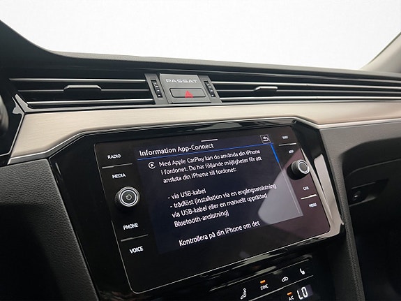 Volkswagen Passat Alltrack 21 of 30