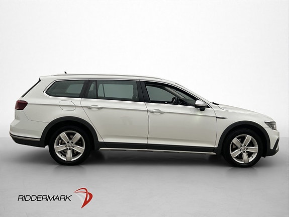 Volkswagen Passat Alltrack 9 of 30