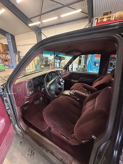 Chevrolet K1500 8 of 14
