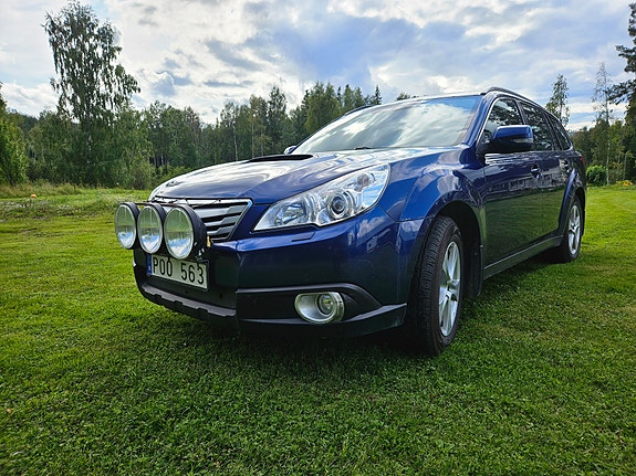 Subaru Legacy Outback 6 of 6