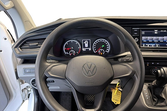 Volkswagen Transporter 12 of 21