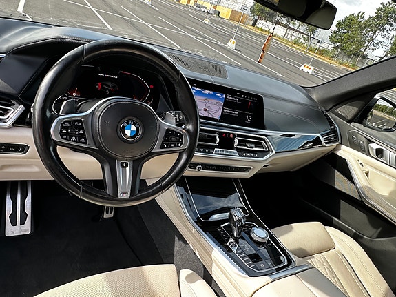 BMW X5 4 of 6