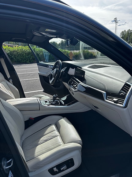 BMW X5 6 of 6