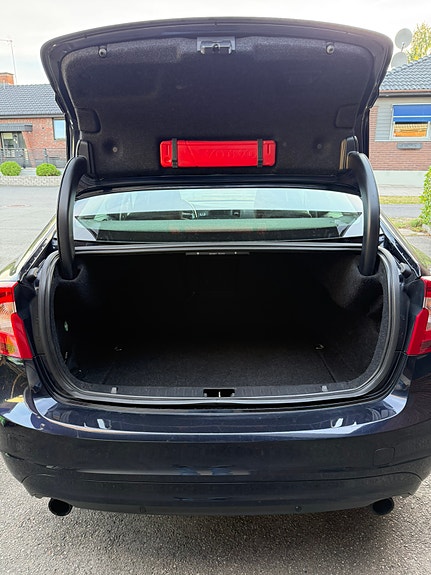 Volvo S60 4 of 8