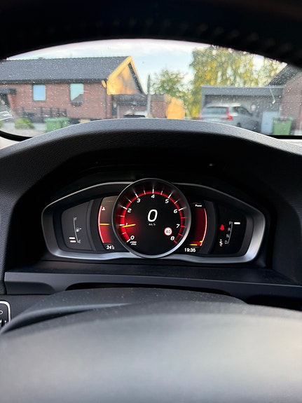 Volvo S60 8 of 8