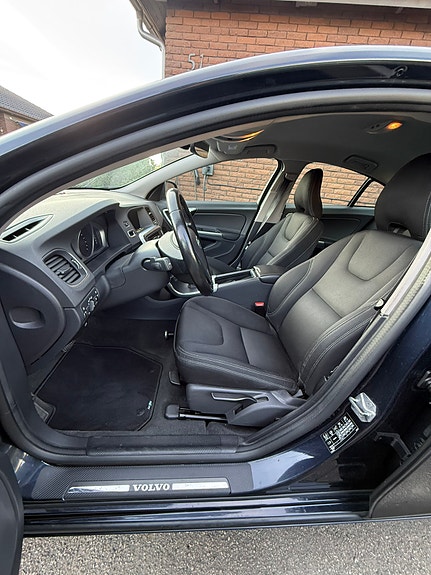 Volvo S60 6 of 8