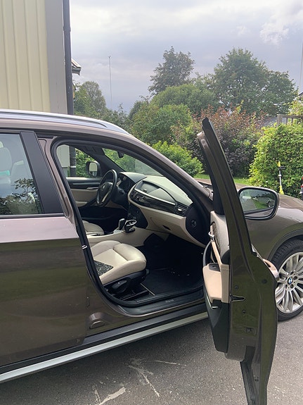 BMW X1 5 of 8
