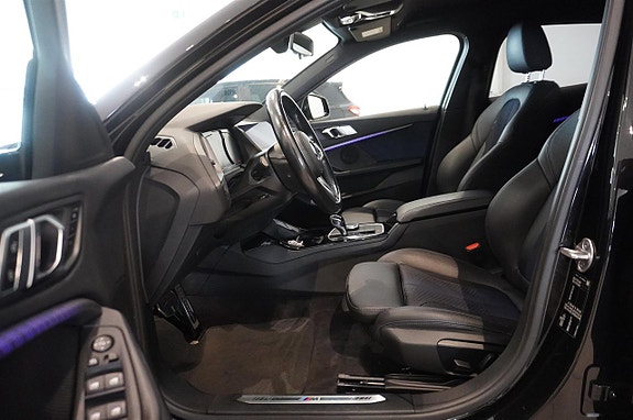 BMW 118i 8 of 13