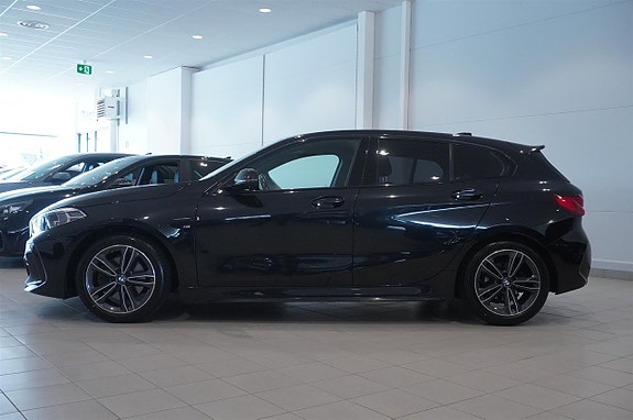 BMW 118i 3 of 13