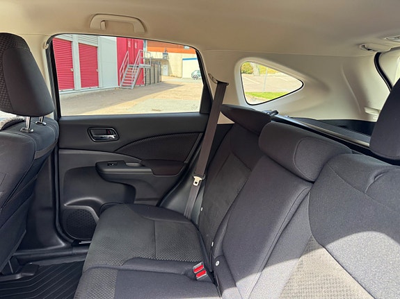 Honda CR-V 12 of 16