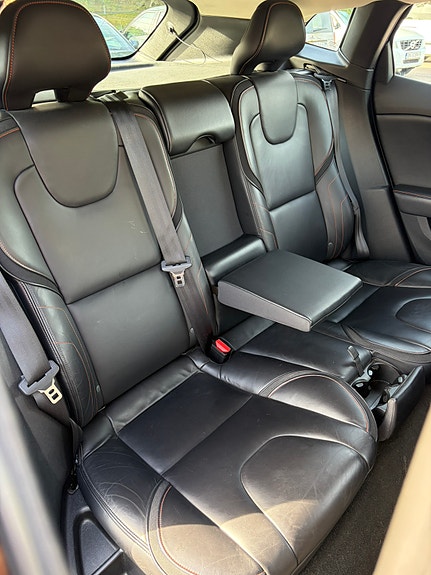 Volvo V40 5 of 6