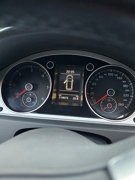 Volkswagen Passat Alltrack 11 of 12