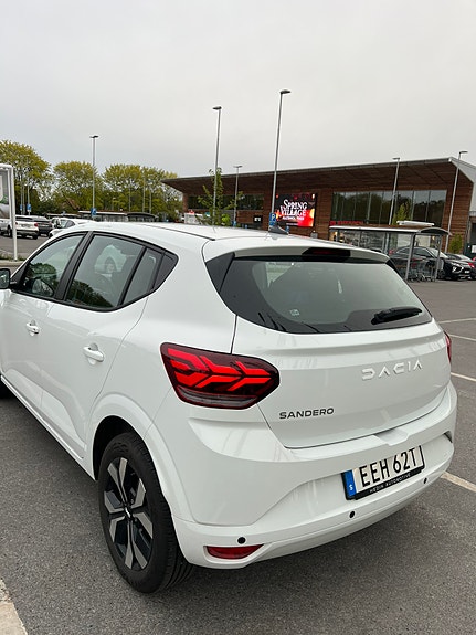 Dacia Sandero 2 of 4