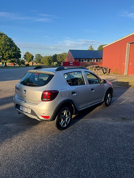 Dacia Sandero Stepway 4 of 8