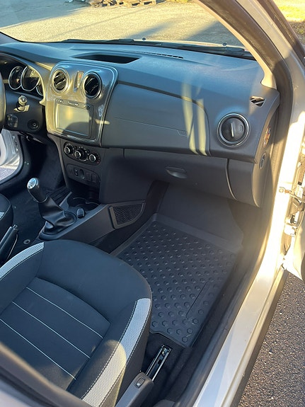 Dacia Sandero Stepway 6 of 8