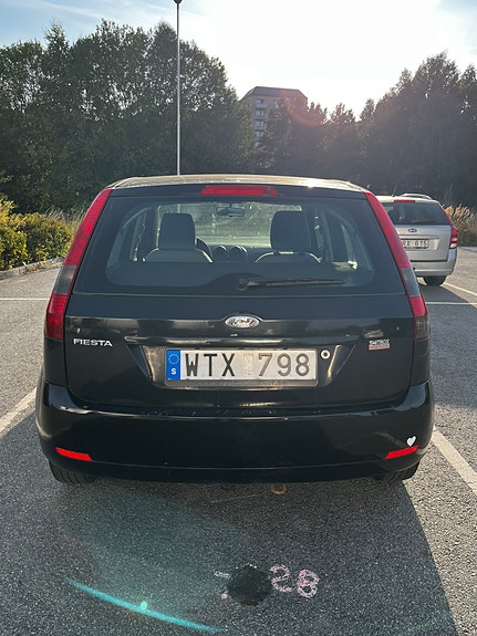 Ford Fiesta 3 of 14