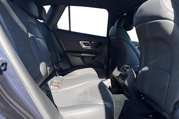 Mercedes-Benz GLC300 de 25 of 28