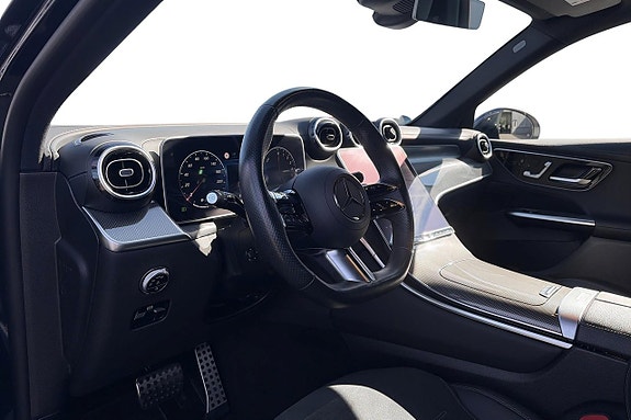 Mercedes-Benz GLC300 de 7 of 28