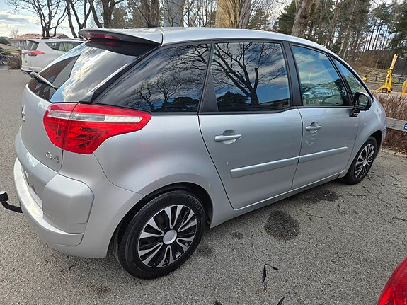 Citroen C4 Picasso 4 of 4