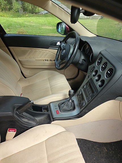 Alfa Romeo 159 3 of 15