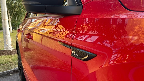 Volkswagen T-Roc 8 of 9