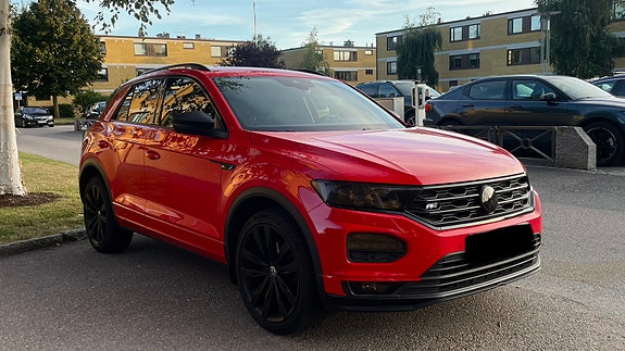 Volkswagen T-Roc 7 of 9