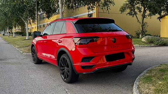 Volkswagen T-Roc 5 of 9