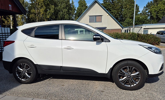 Hyundai ix35 2 of 6