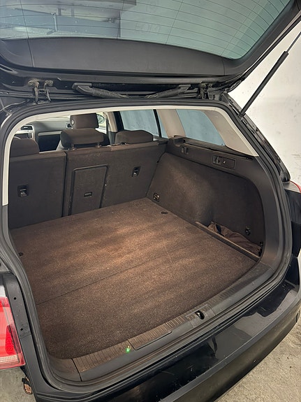 Volkswagen Golf VII 10 of 14