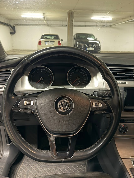 Volkswagen Golf VII 7 of 14