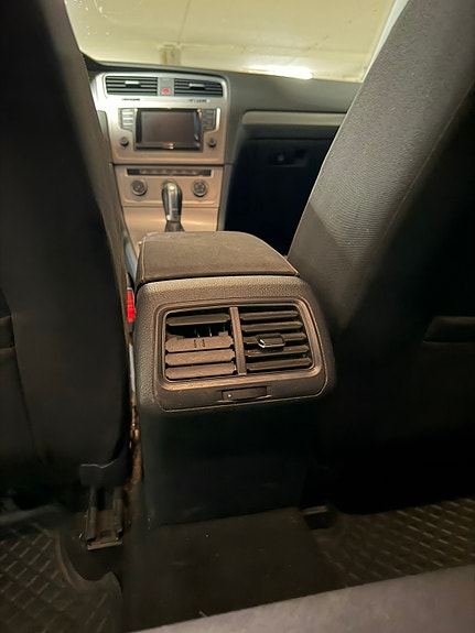 Volkswagen Golf VII 12 of 14
