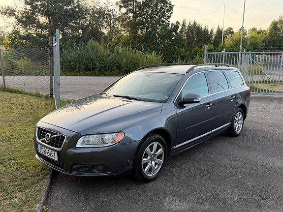 Volvo V70 4 of 10