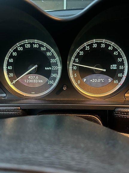 Mercedes-Benz SL500 8 of 11