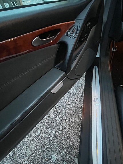 Mercedes-Benz SL500 10 of 11