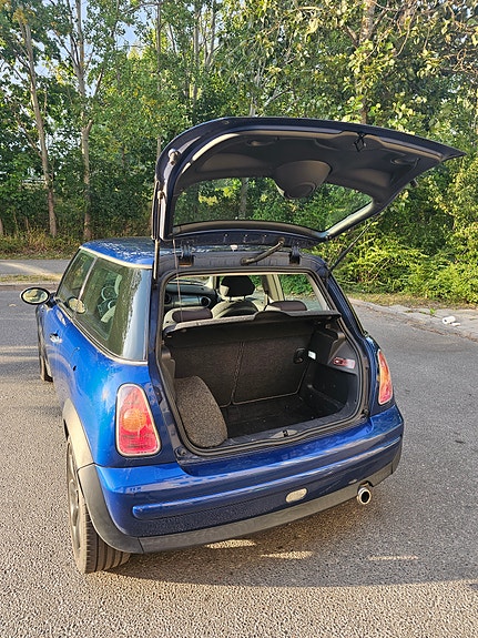 MINI Cooper 10 of 14