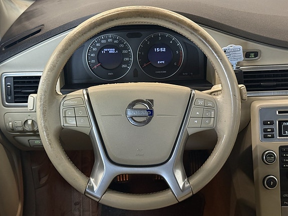 Volvo V70 21 of 22