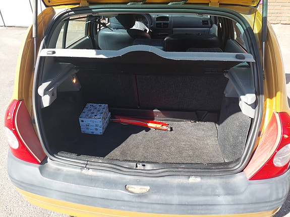 Renault Clio 6 of 6