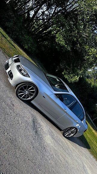 BMW 320i 6 of 17