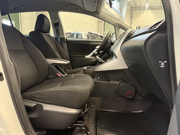 Toyota Verso 9 of 22