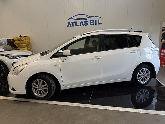 Toyota Verso 2 of 22