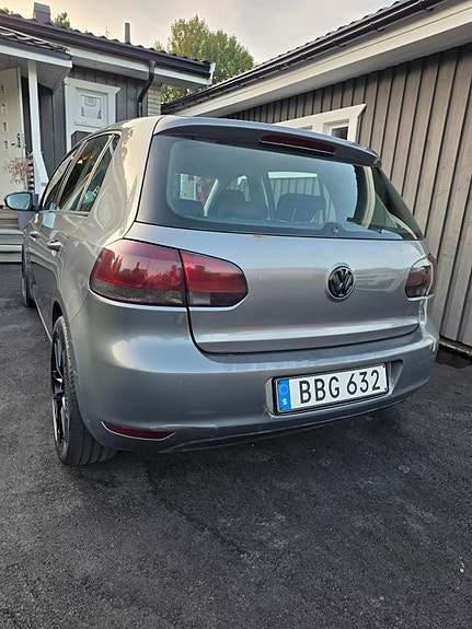 Volkswagen Golf VI 4 of 15