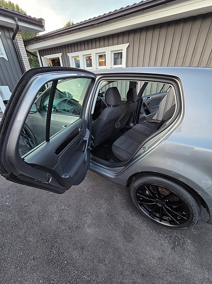 Volkswagen Golf VI 8 of 15