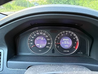 Volvo V70 6 of 9